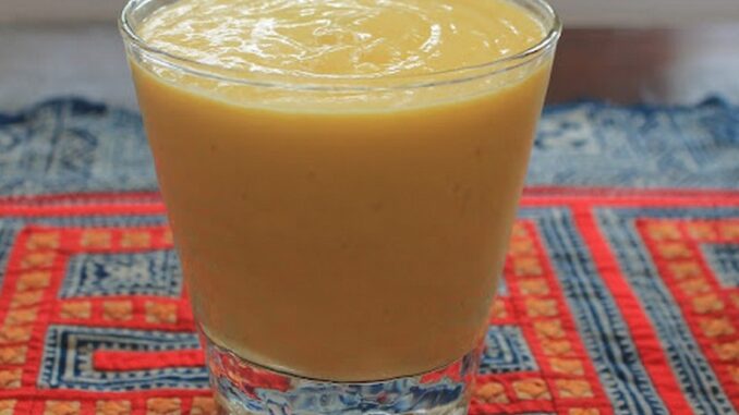 عصير لاسي الهندي بالمانجو